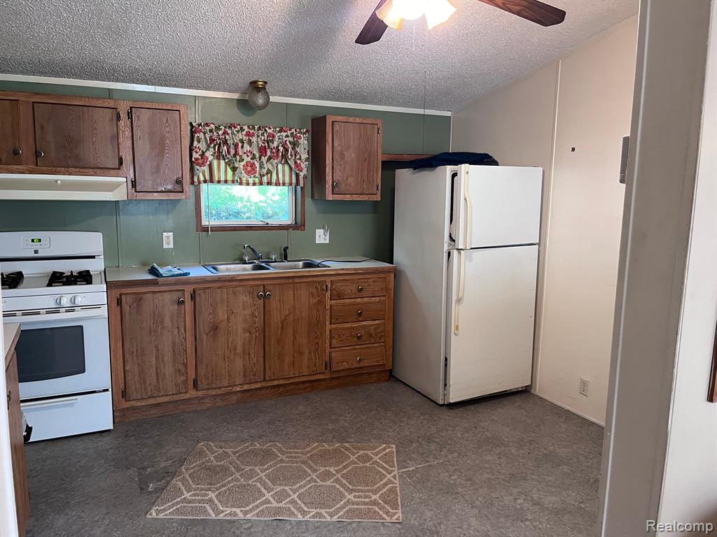 3435 BOWERS Road, Attica, MI 48412 — Photo 10