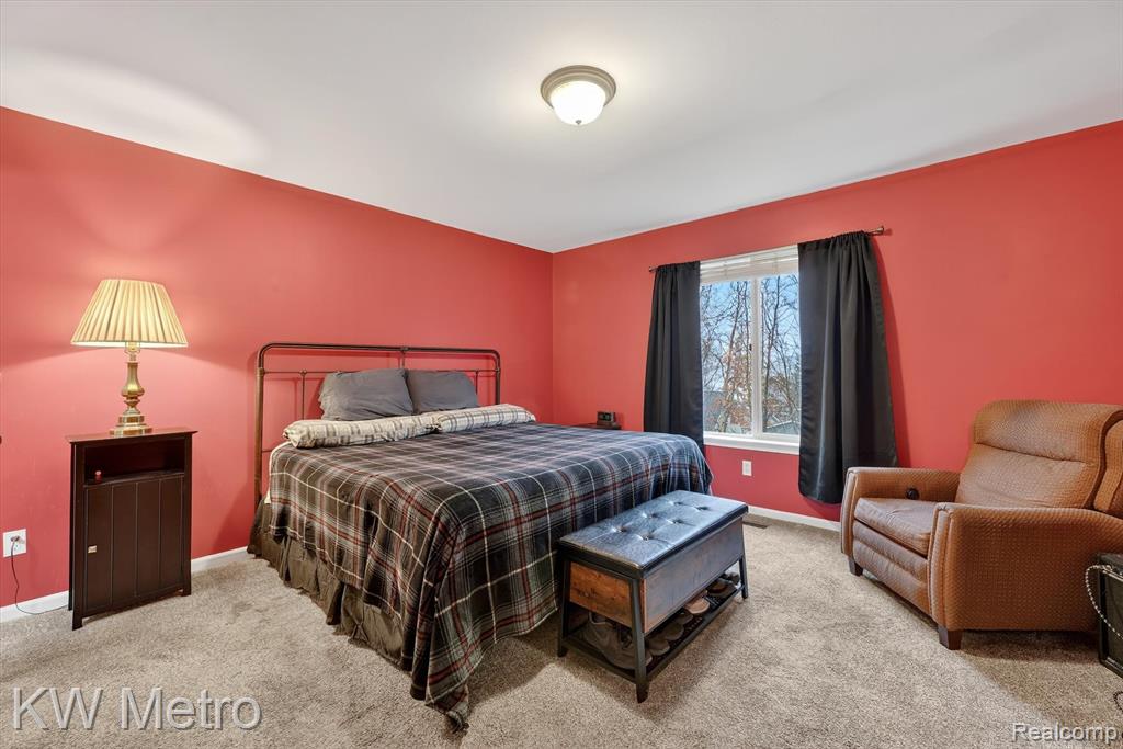 4668 Summer Ridge Drive, Howell, MI 48843 — Photo 23