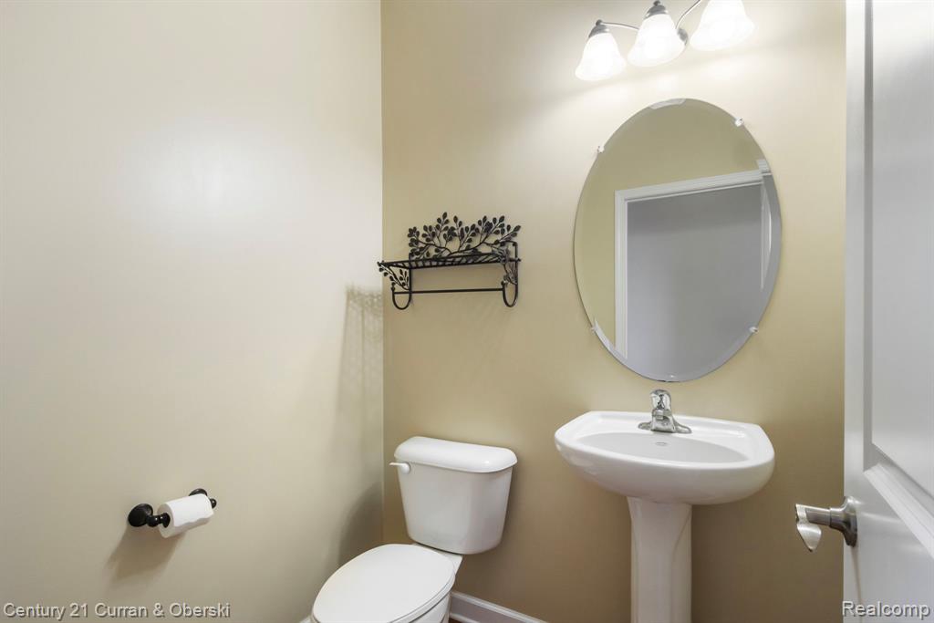 51207 Brompton, Novi, MI — Photo 27