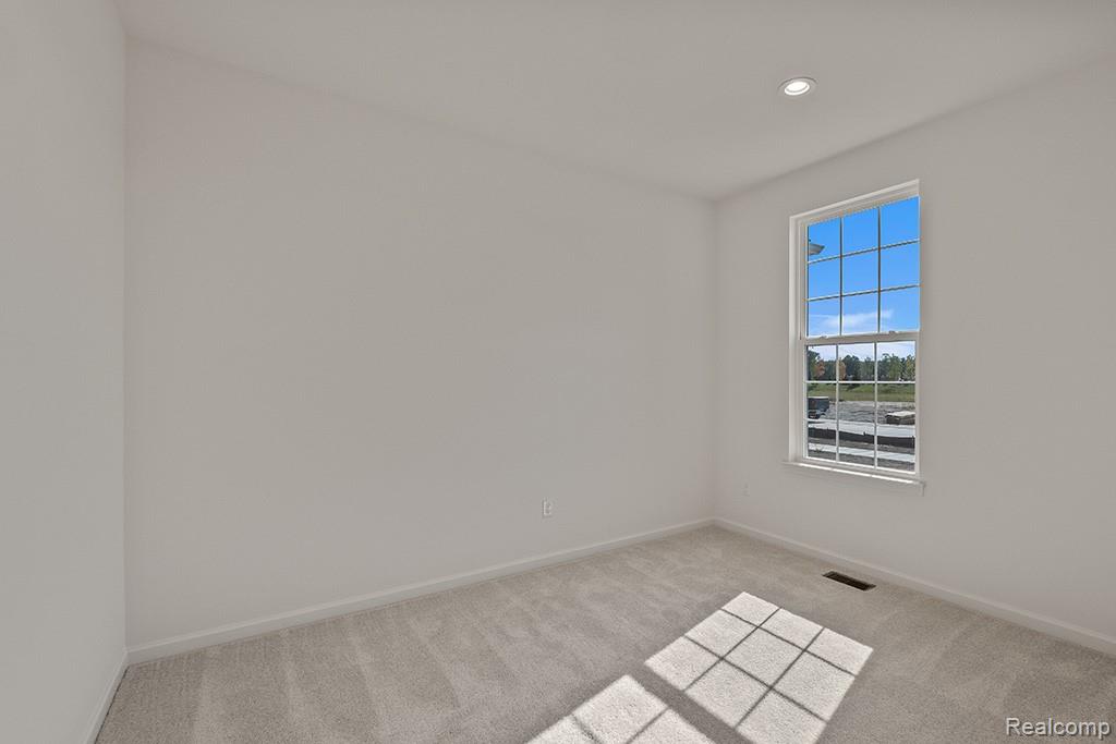 5630 Fir Court, Almont, MI 48003 — Photo 11