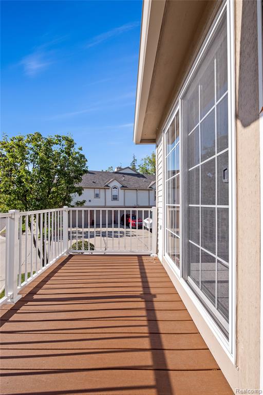 51 N Squirrel Road, Auburn Hills, MI 48326 — Photo 21