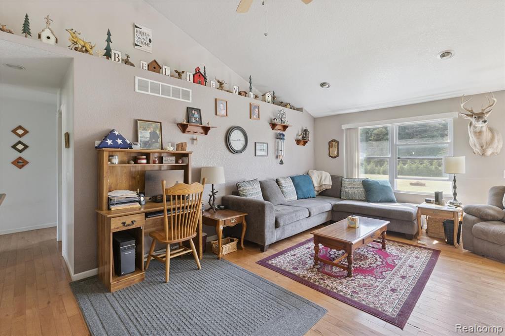 725 Alexander Lane, Vassar, MI 48768 — Photo 5