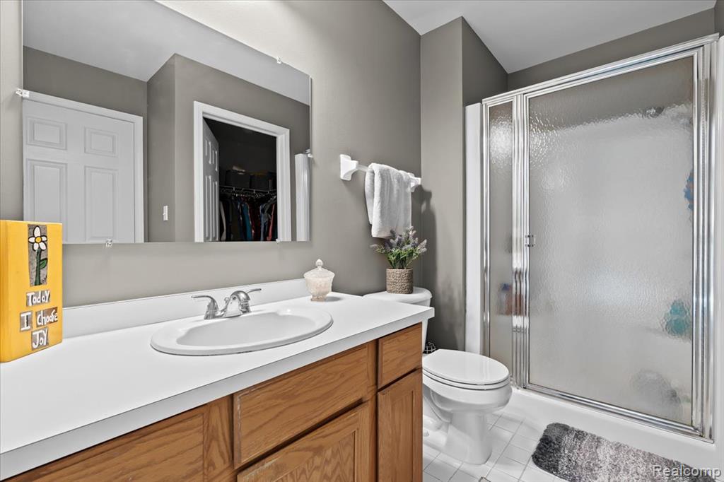 10484 Northvalley Court, Hartland, MI 48353 — Photo 17