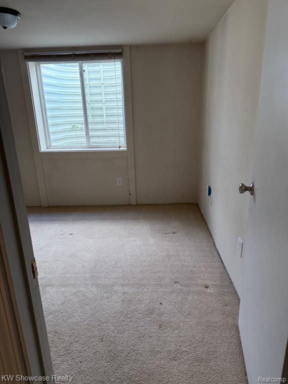 7218 Garvin Terrace, Waterford, MI 48329 — Photo 21