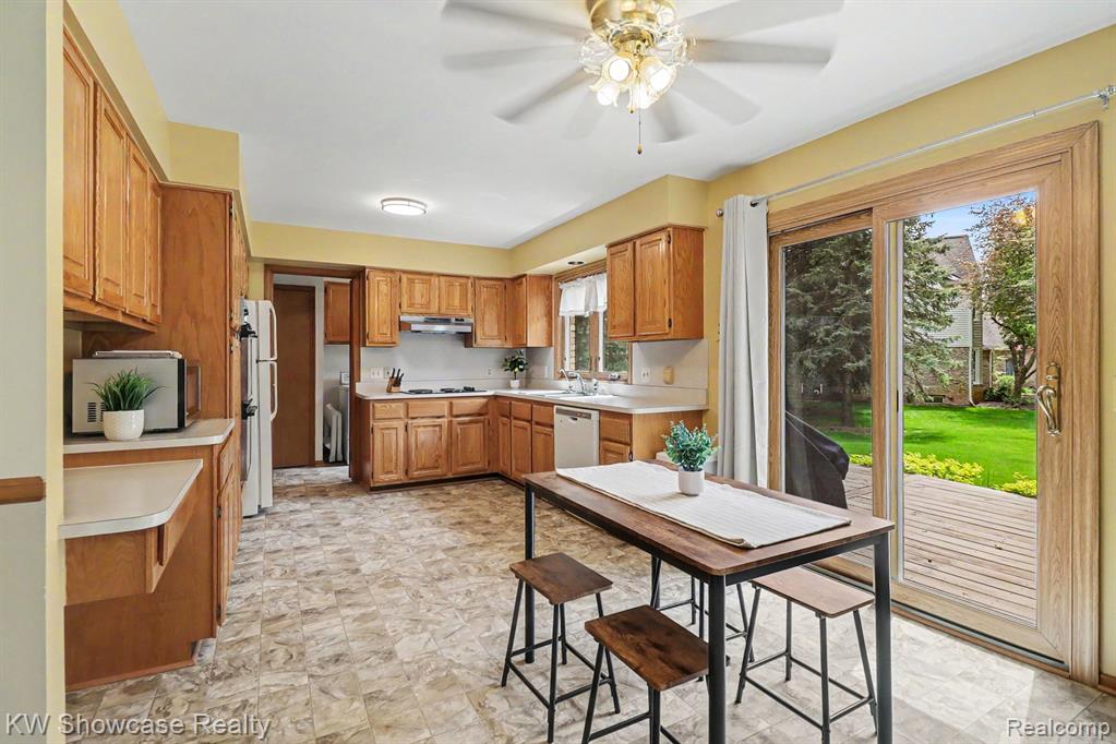 10100 Abrams, Brighton, MI 48114 — Photo 5