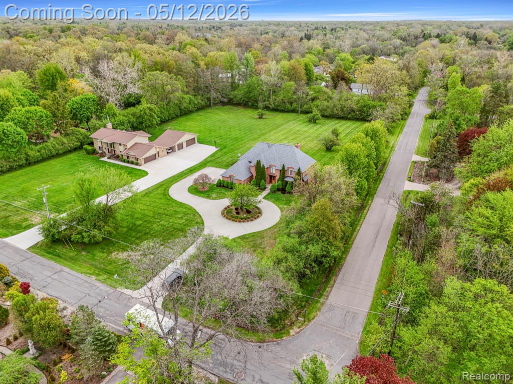 30060 Bristol Lane, Bingham Farms, MI 48025 — Photo 2