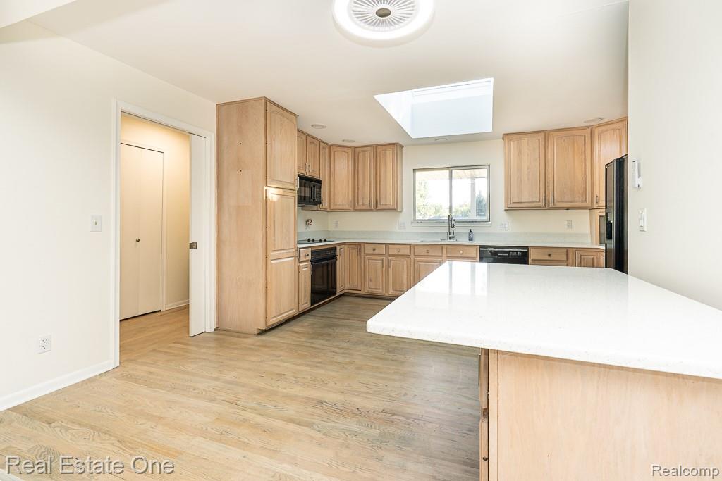 751 Troywood Drive, Troy, MI 48083 — Photo 13