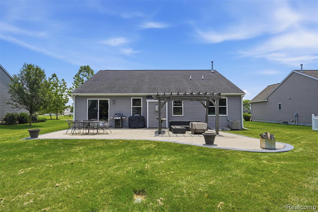 665 Marblewood Lane, Saline, MI 48176 — Photo 33