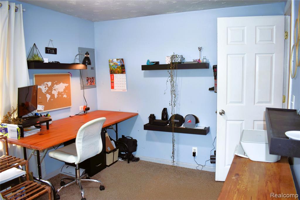 7400 Lawrence Street, Grand Blanc, MI 48439 — Photo 22