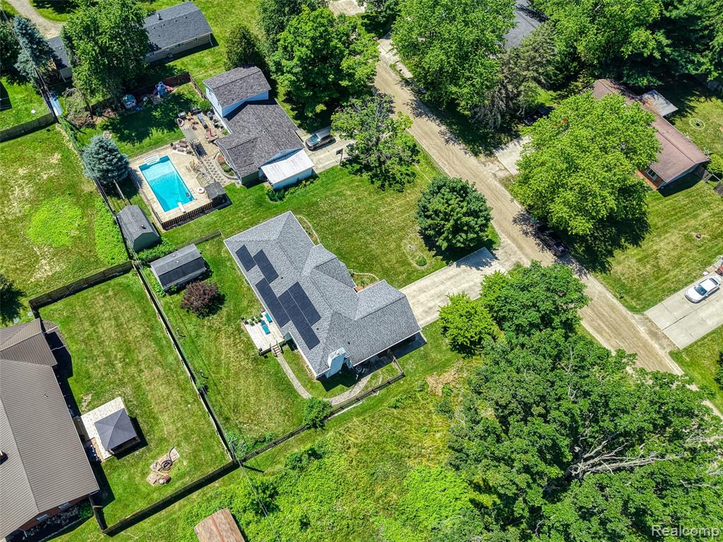 5382 Meadowlawn Road, Fowlerville, MI 48836 — Photo 42