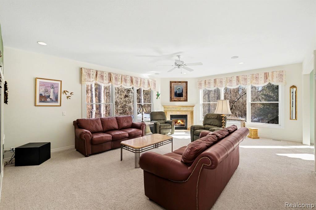 2215 Ridgemoor Court, Burton, MI 48509 — Photo 14