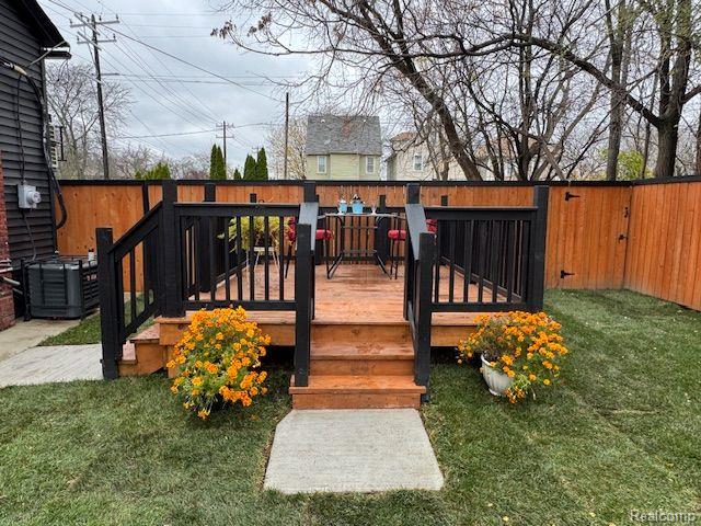 503 MOUNT VERNON Street, Detroit, MI 48202 — Photo 35