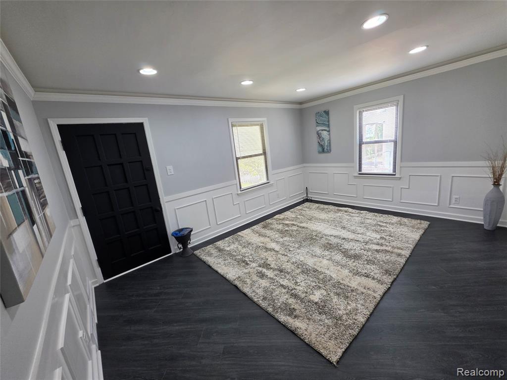 8285 Chapp Avenue S, Warren, MI 48089 — Photo 3