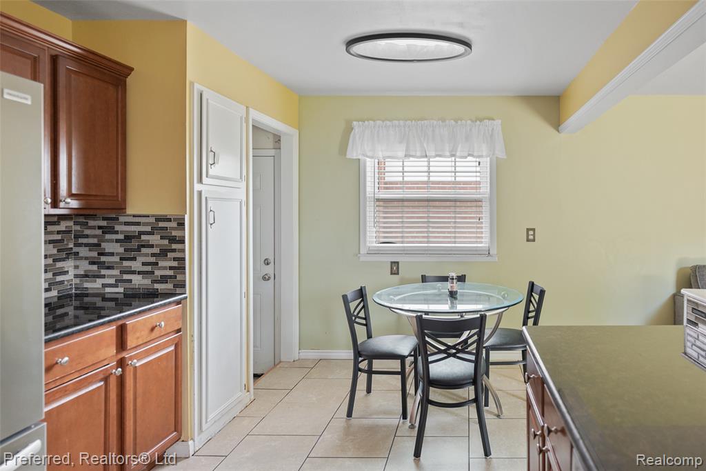 29661 Brown Court, Garden City, MI — Photo 10