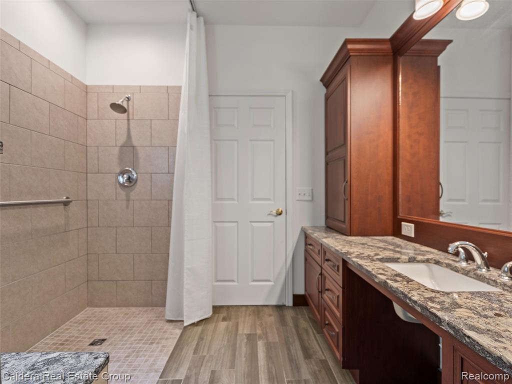 9862 Tioga Trail, Pinckney, MI 48169 — Photo 25