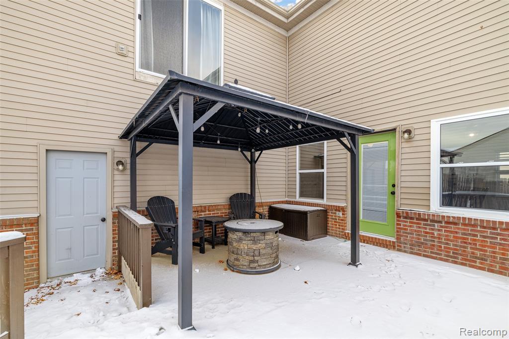 52400 Huntley Avenue, New Baltimore, MI 48047 — Photo 44
