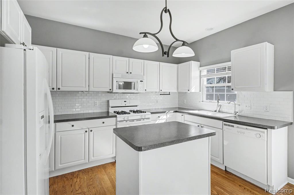 16111 Aspen Hollow Drive, Fenton, MI 48430 — Photo 3