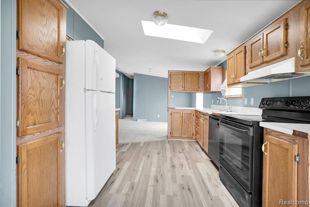 41021 OLD MICHIGAN AVENUE Lot #230, Canton, MI 48188 — Photo 8
