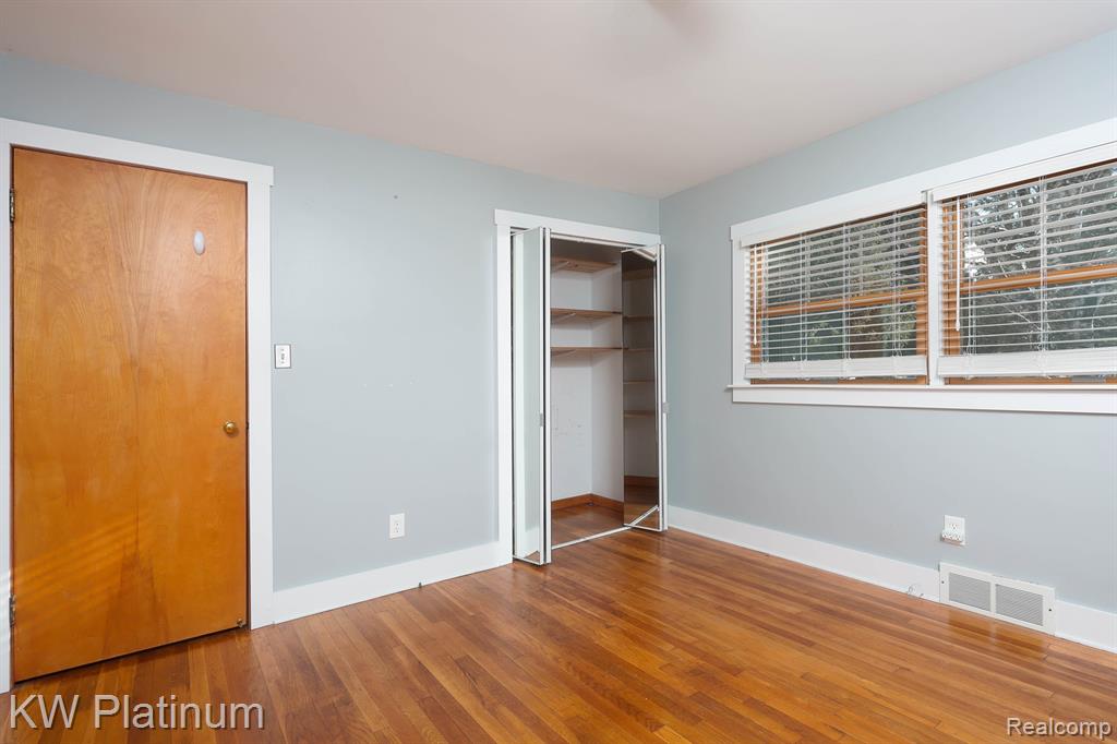 541 Cloverlawn Street, East China, MI — Photo 14