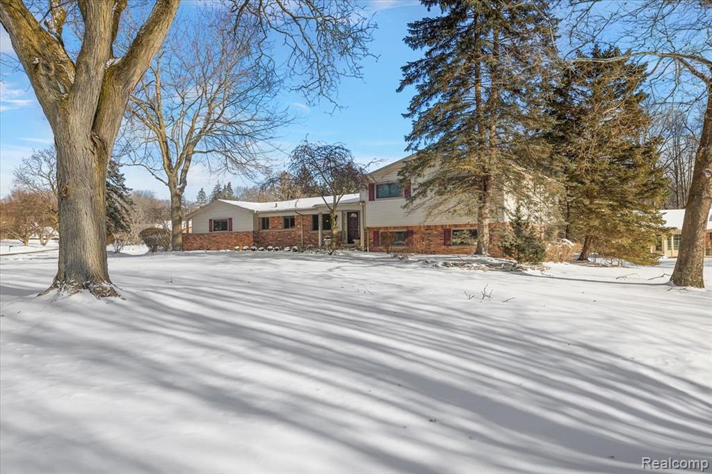 5193 Kellen Lane, Bloomfield Hills, MI 48302 — Photo 46