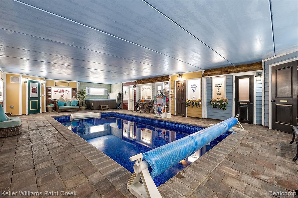 328 S Broadway Street, Lake Orion, MI 48362 — Photo 90