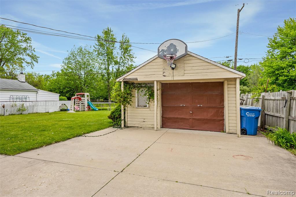 8181 Vermont Avenue, Warren, MI 48093 — Photo 27