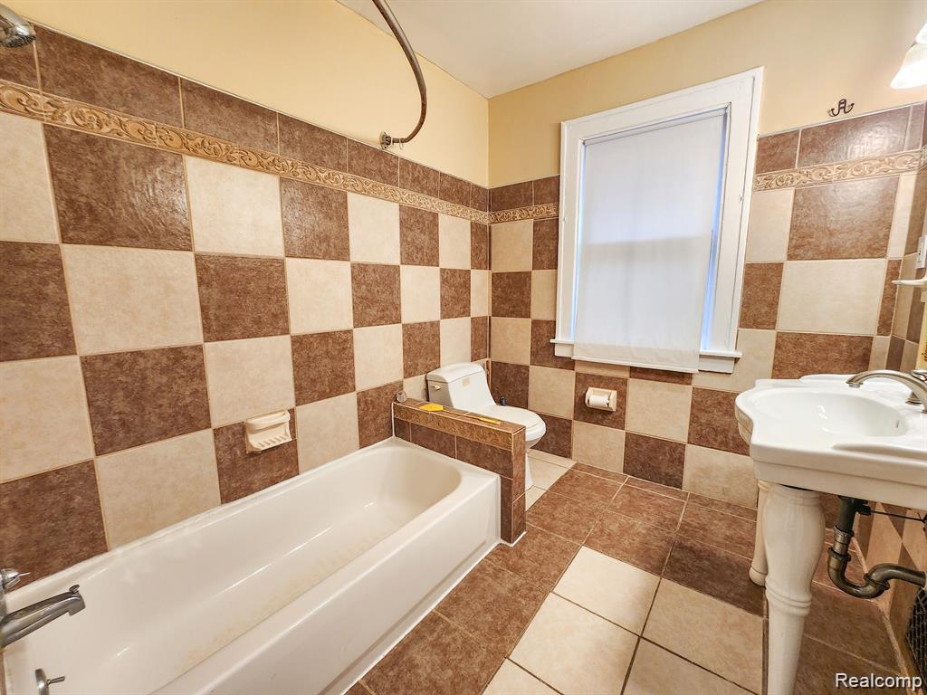 1612 Atkinson Street, Detroit, MI 48206 — Photo 38
