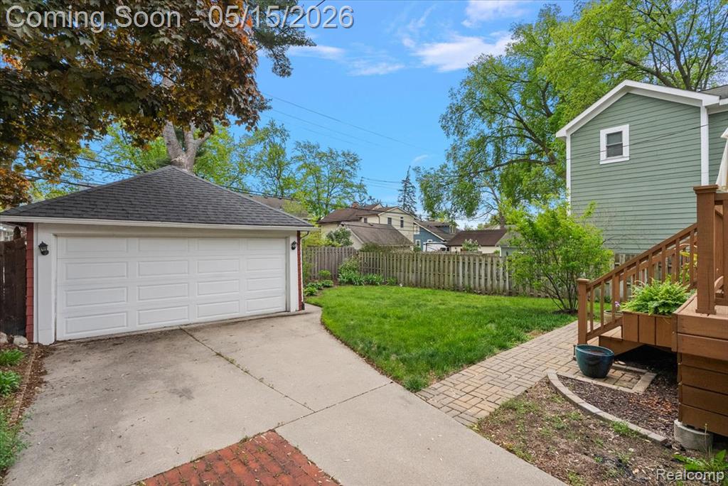516 Woodcrest Drive, Royal Oak, MI 48067 — Photo 25