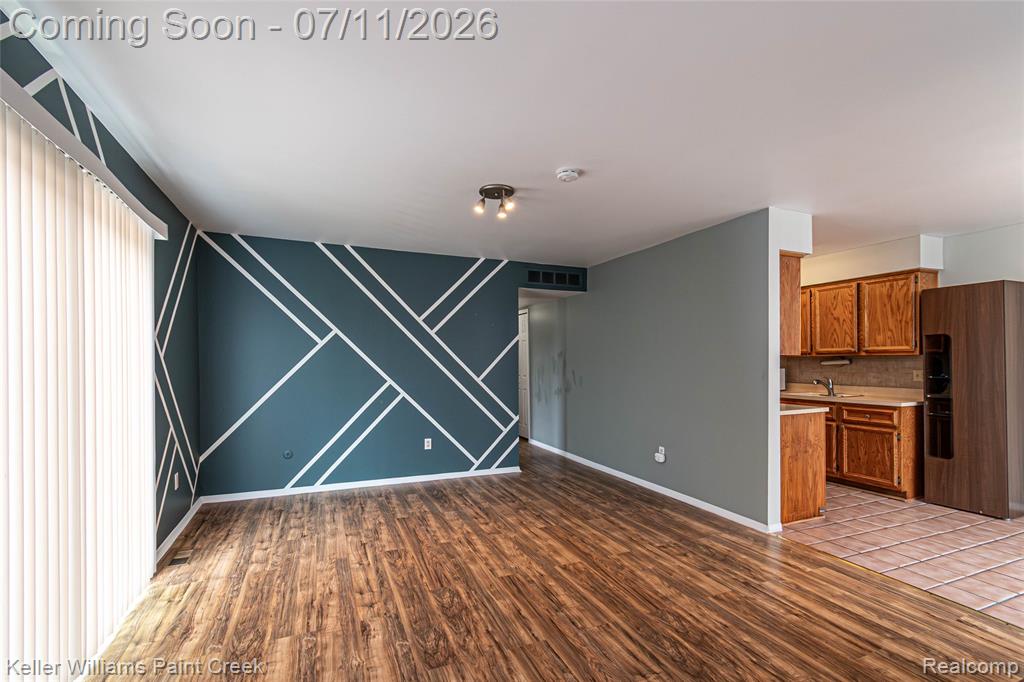 44524 N Bunker Hill Drive, 112, Clinton Twp, MI 48038 — Photo 7