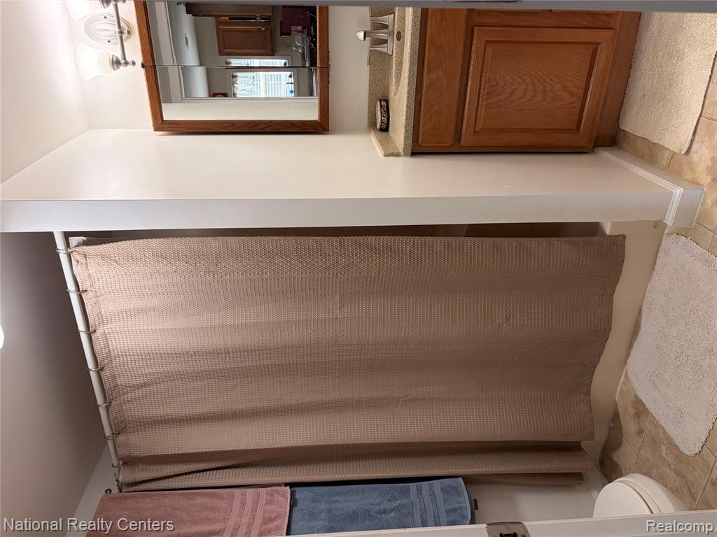 2025 Parkwood Court, Brooklyn, MI 49230 — Photo 17