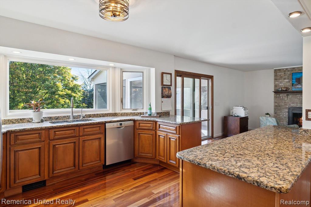 59031 MONTEGO Drive, New Hudson, MI 48165 — Photo 15