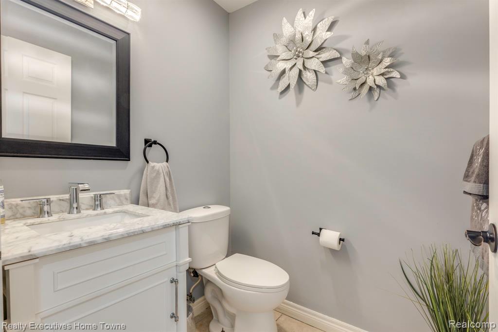48896 KINGS Drive, Shelby Twp, MI 48315 — Photo 34