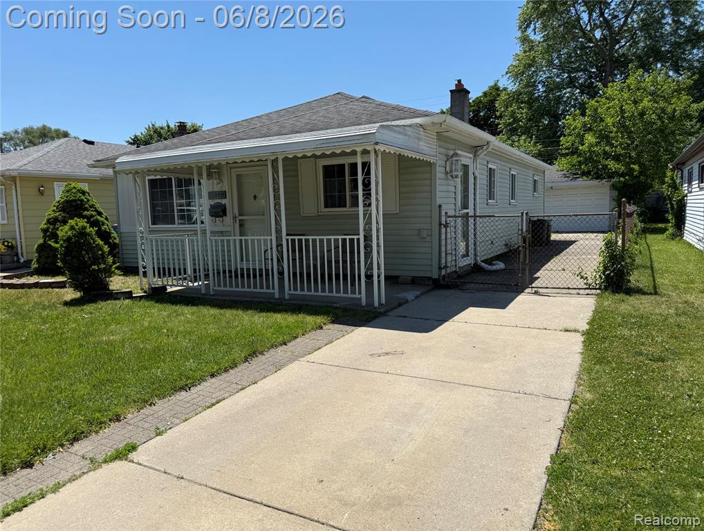 4810 CAMPBELL Street, Dearborn Heights, MI 48125 — Photo 2