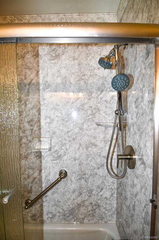 6443 Richfield Road, Flint, MI 48506 — Photo 28