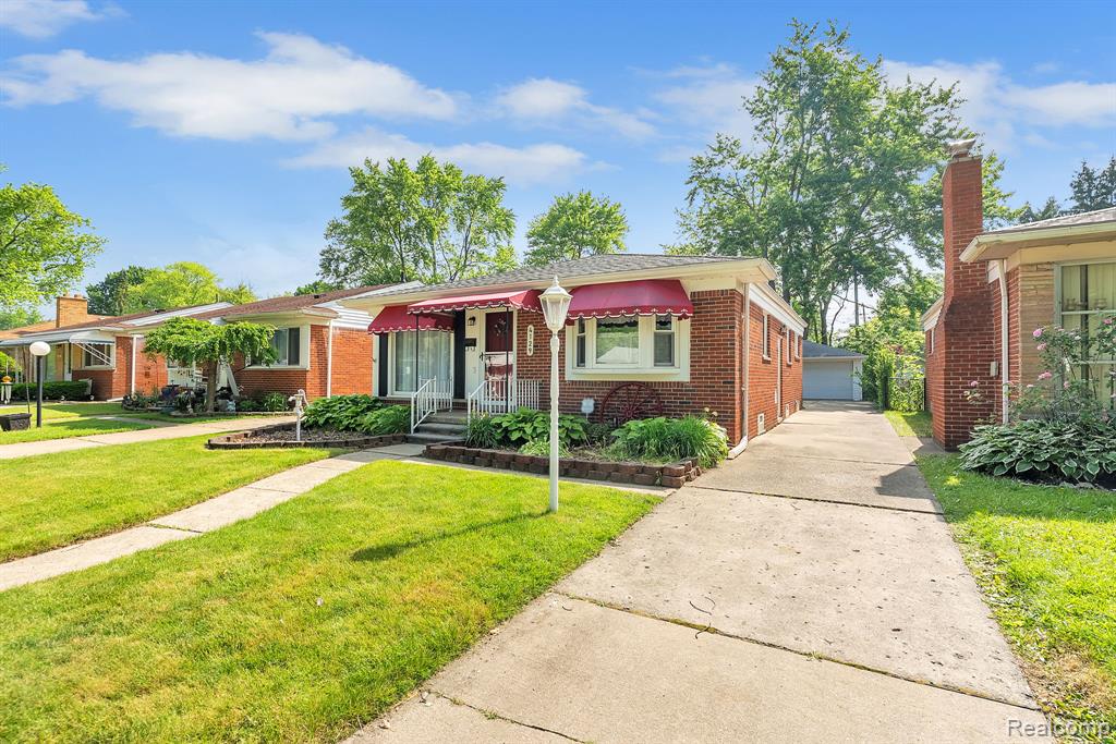 4129 VASSAR Street, Dearborn Heights, MI 48125 — Photo 5