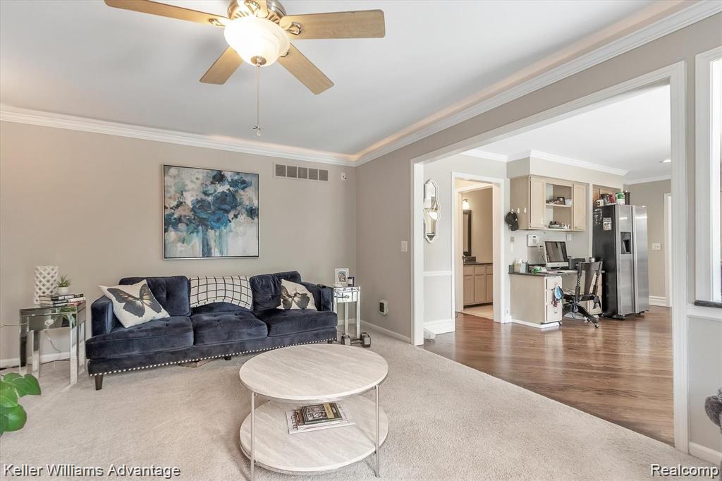 9049 Cobblestone Circle, Plymouth, MI 48170 — Photo 11