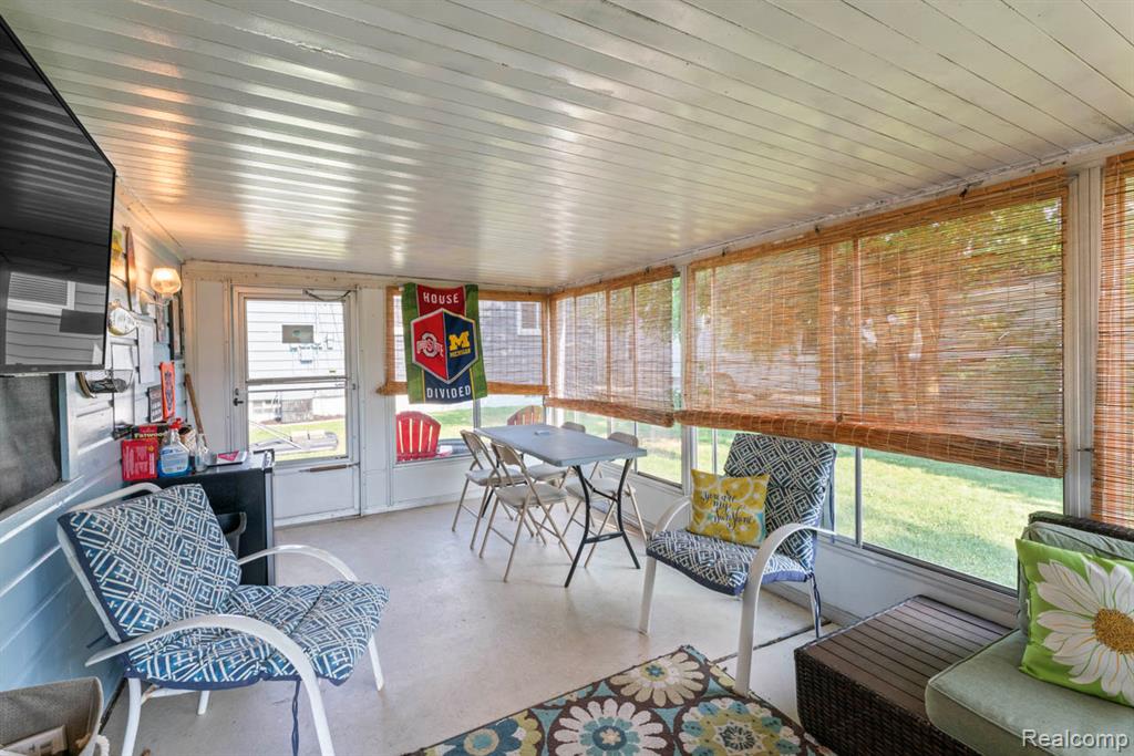 6647 Deering Street, Garden City, MI — Photo 27