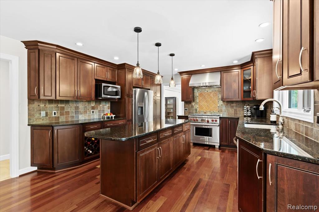6678 Johnathon, Troy, MI 48098 — Photo 15