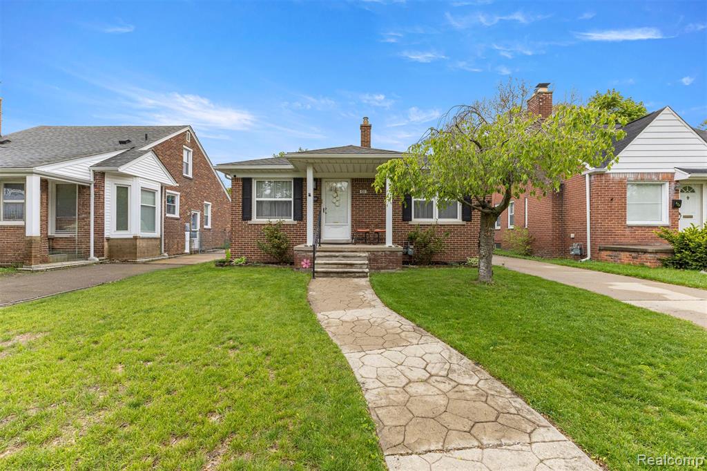 430 Nightingale Street, Dearborn, MI 48128 — front exterior