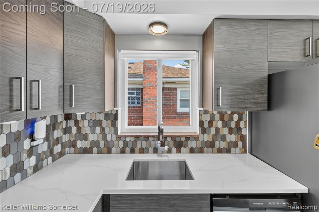 28326 Brush Street, Madison Heights, MI 48071 — Photo 11