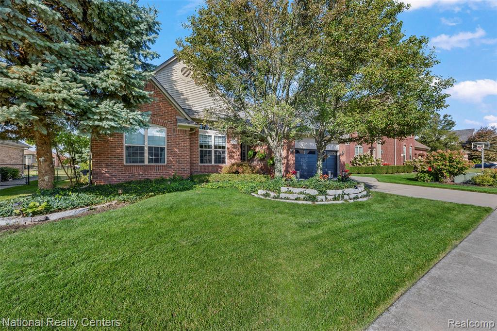 46245 Sawyer Lane, Macomb, MI 48044 — Photo 37