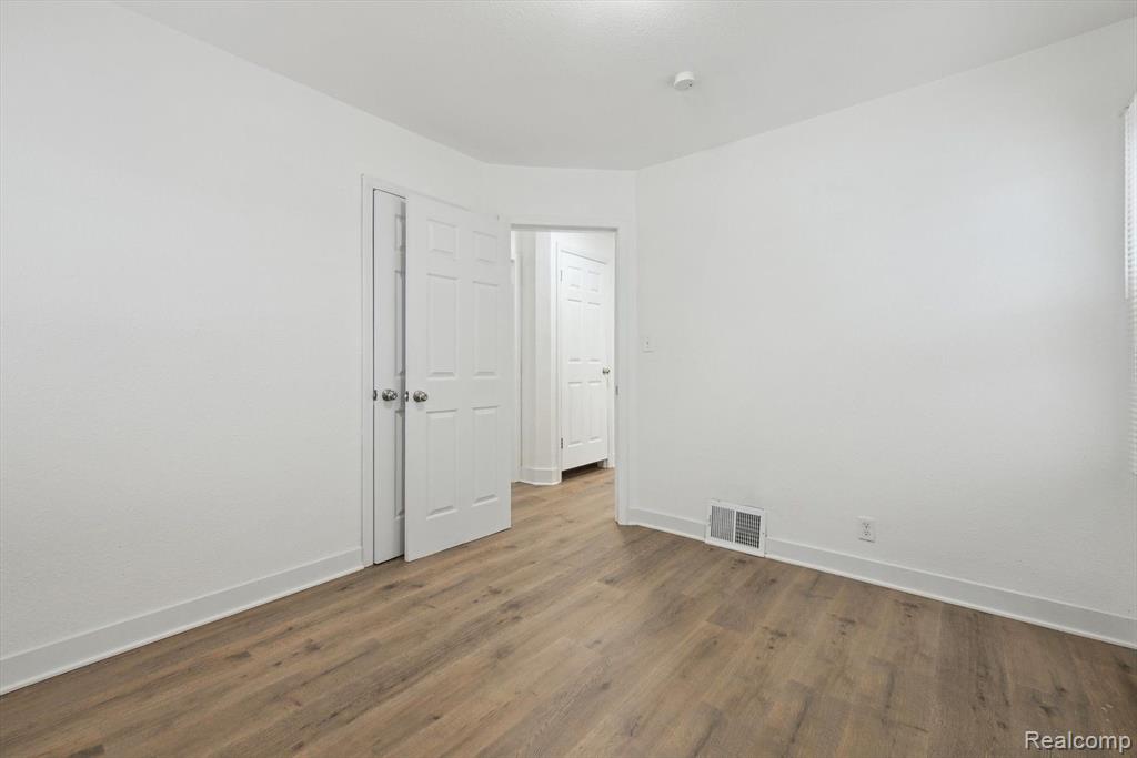 9579 ARTESIAN Street, Detroit, MI 48228 — Photo 19