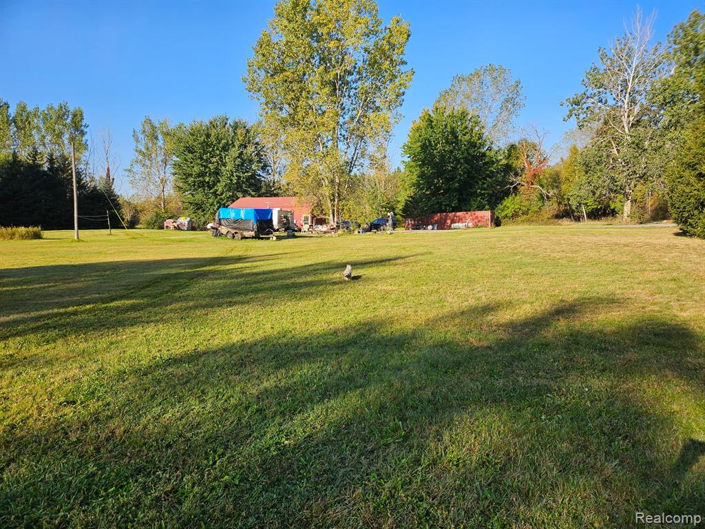 2011 W Blackmore Road, Mayville Vlg, MI 48744