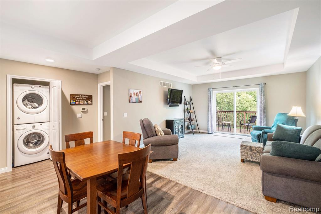 698 Shoreline Drive, Fenton, MI 48430 — Photo 9