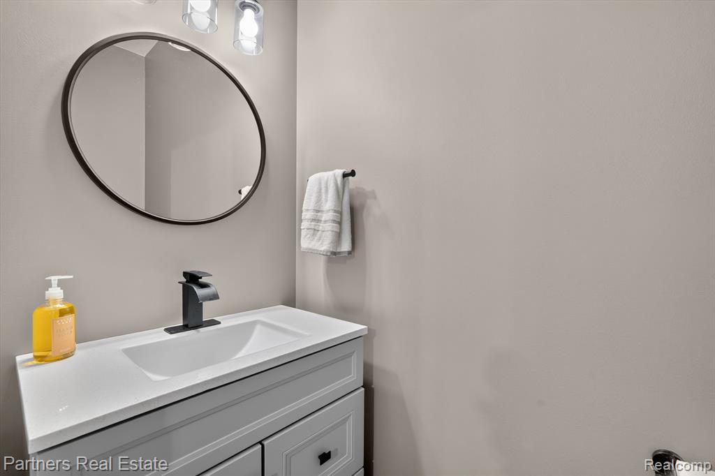 1617 Red Hickory Court, Howell, MI 48855 — Photo 19