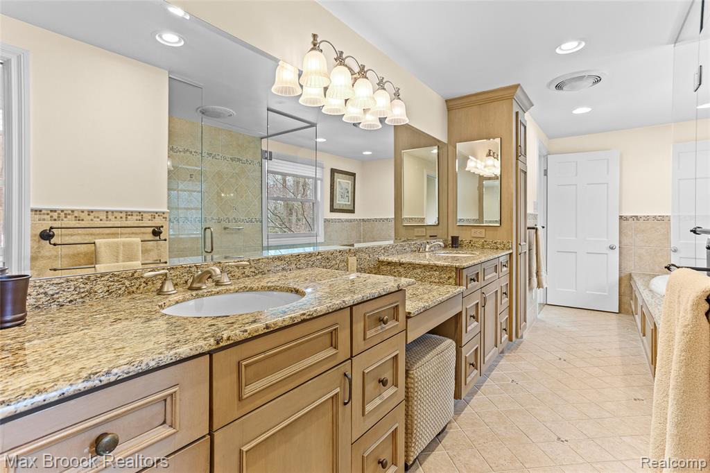 25933 Hersheyvale Drive, Franklin, MI 48025 — Photo 22