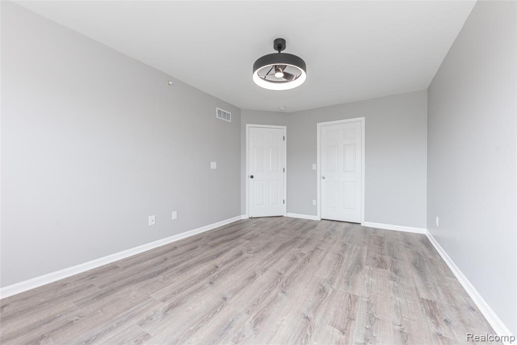 29242 W Glen Oaks, Farmington Hills, MI 48334 — Photo 24