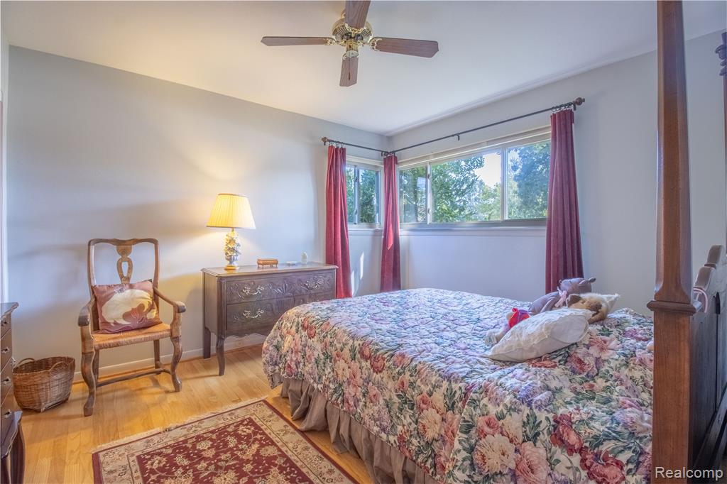 17058 W 13 Mile Road, Beverly Hills, MI 48025 — Photo 9