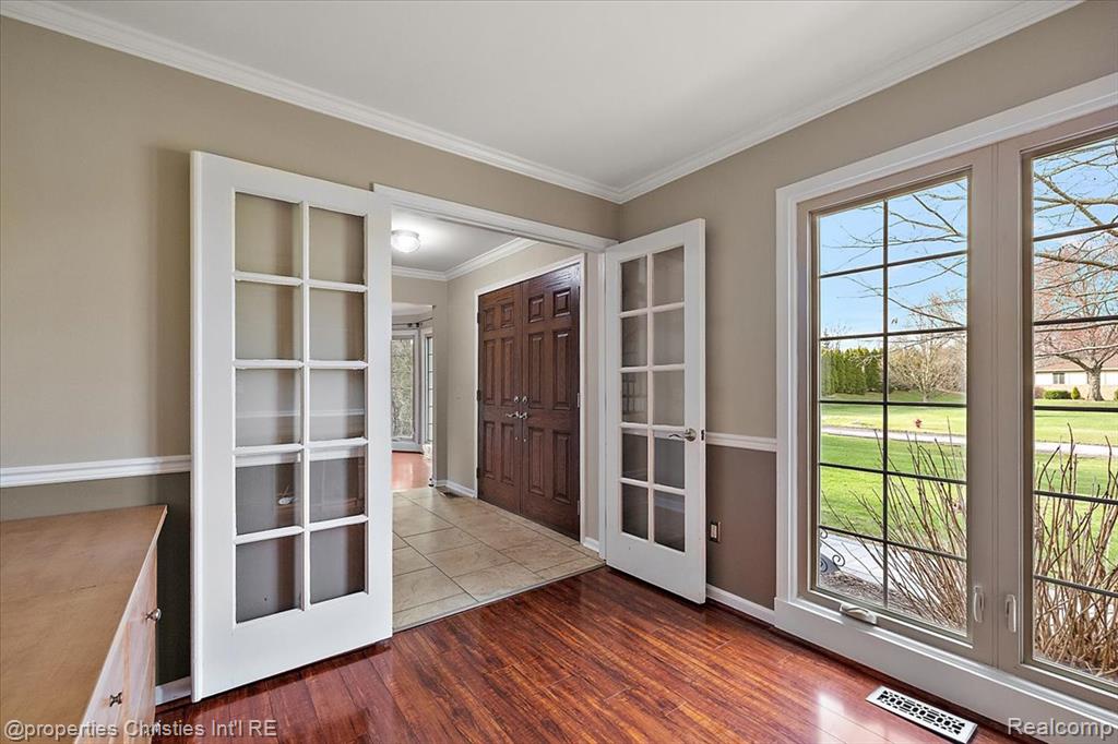 47269 S Chigwidden Drive, Northville, MI 48167 — Photo 9