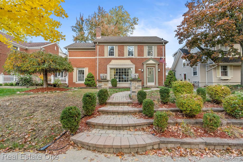 819 S HIGHLAND Street, Dearborn, MI 48124 — Photo 2